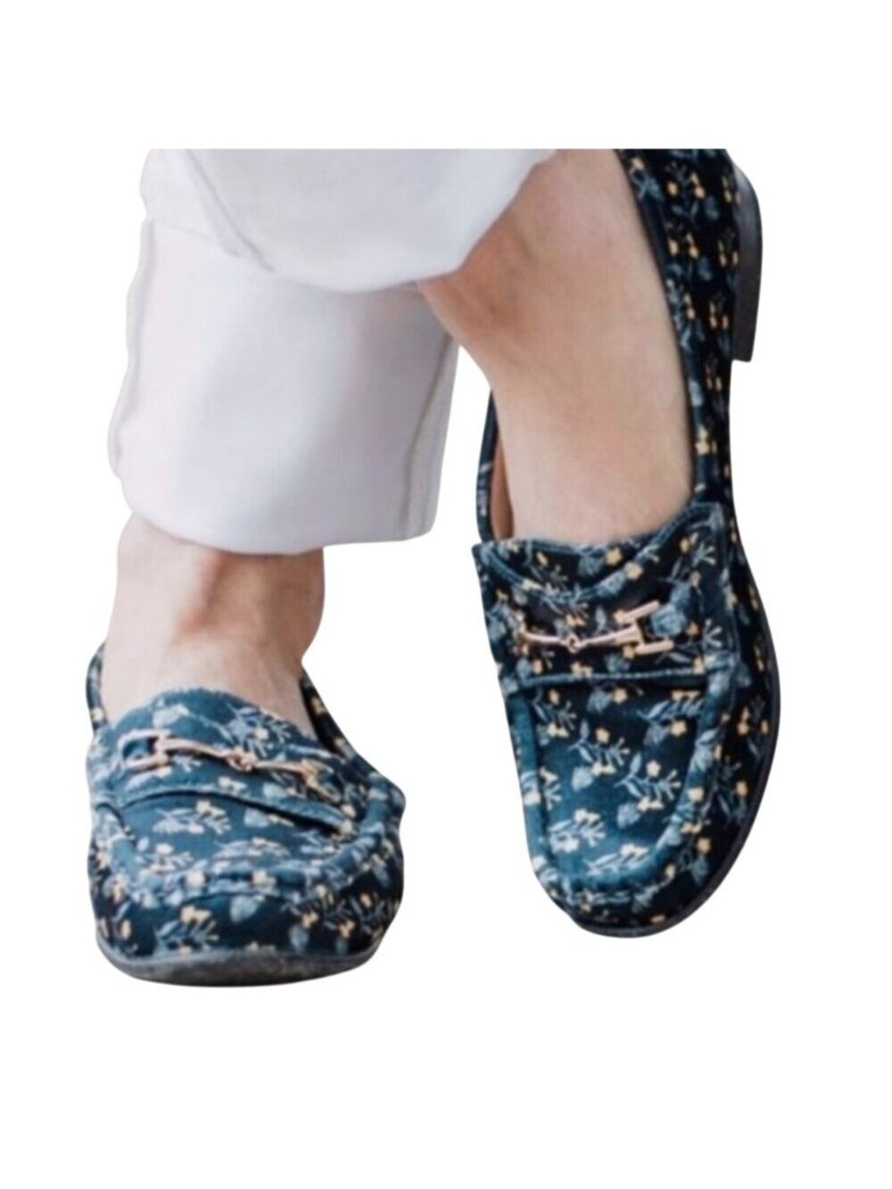 CAbi Carnaby Loafers Navy Floral Velvet Horsebit Flats Size 9 NIB New In Box - Picture 3 of 7